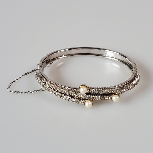 Antique Silver Textured Bracelet with Rhinestones and Pearls - Picture 2 of 7